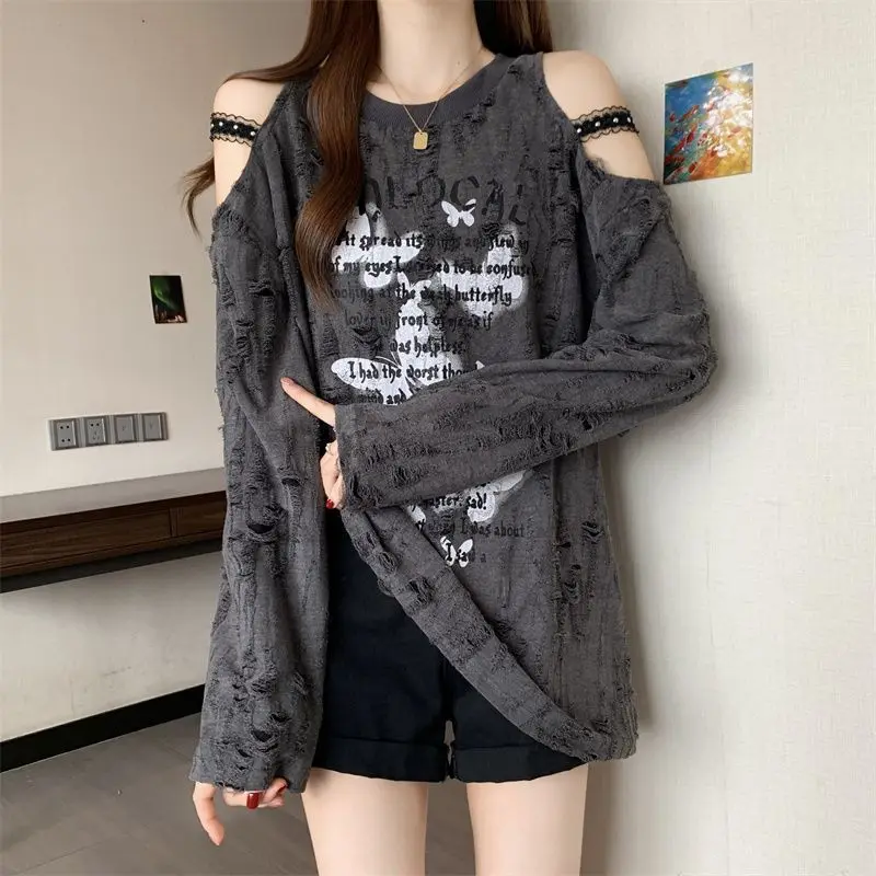Trendy Women’s Off Shoulder Long Sleeve Tee Butterfly Graphic Loose Fit Casual Blouse Spring Summer 2026 Fashion Top