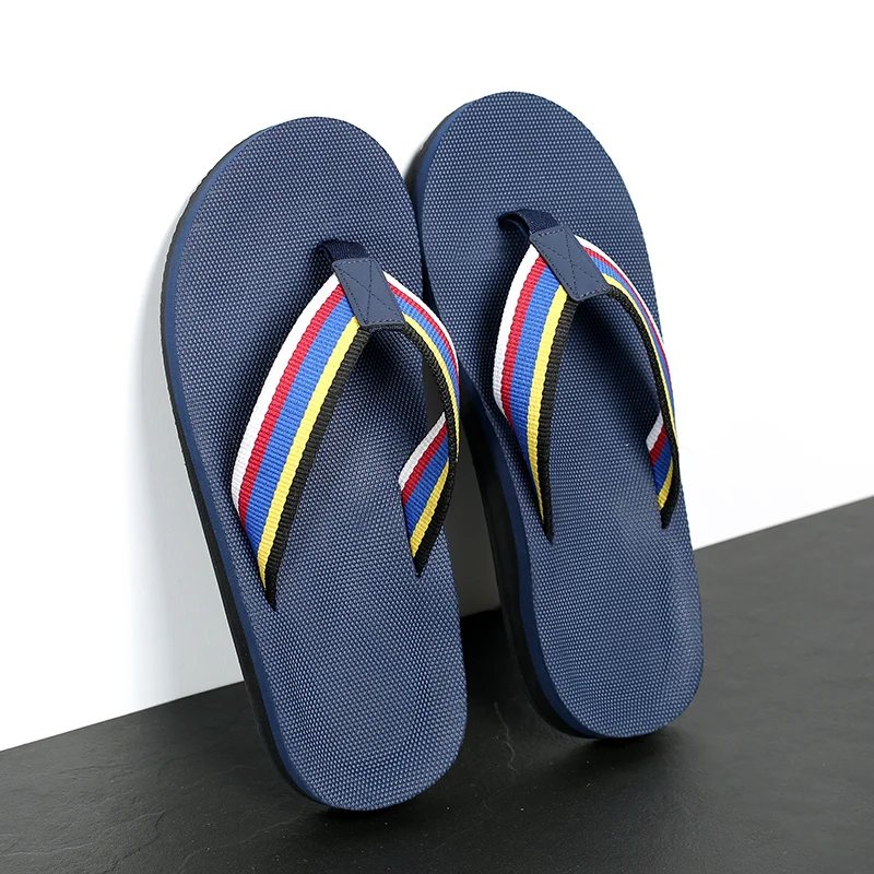 

Популярные модные шлепанцы, мужские праздничные пляжные тапочки, удобные нескользящие мужские домашние тапочки, уличные легкие мужские шлепанцы, большой размер 39-48