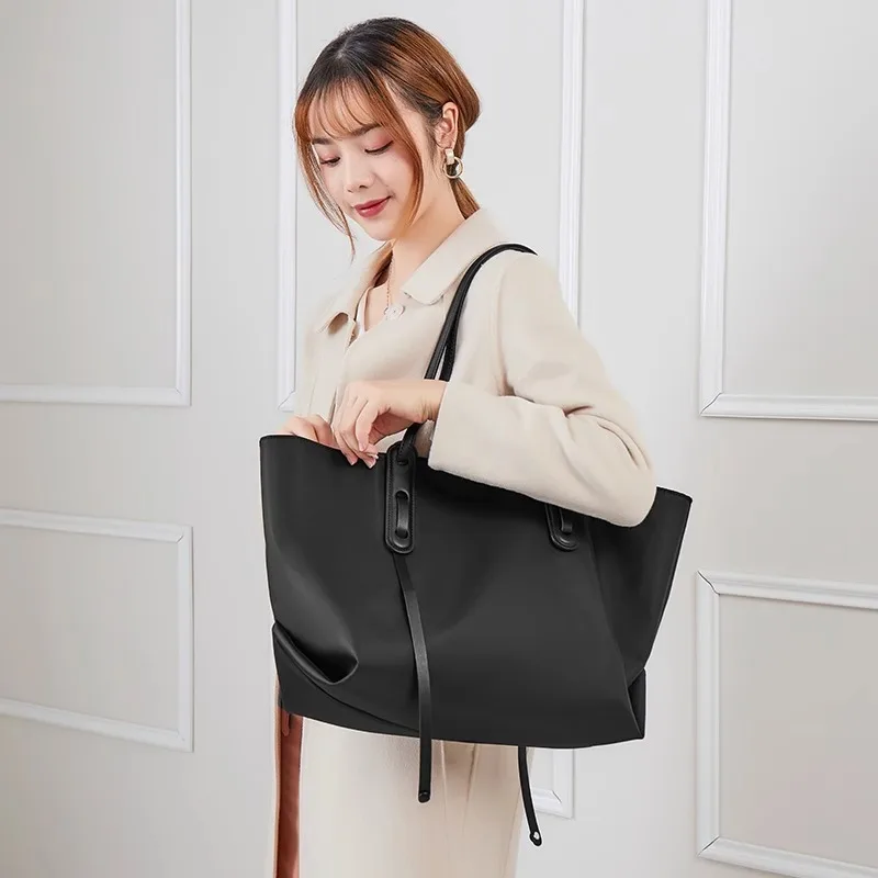 

Casual canvas bag women's 2025 new versatile large-capacity commuter shoulder bag fashion tote bag