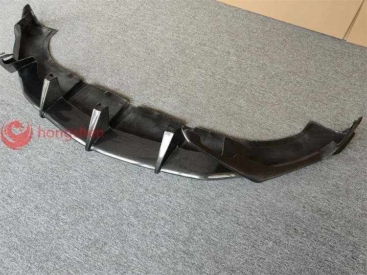 Carbon Fiber T Style Body Kit for Lamborghini URUS Front Lip and Bumper Edge Automotive Parts！