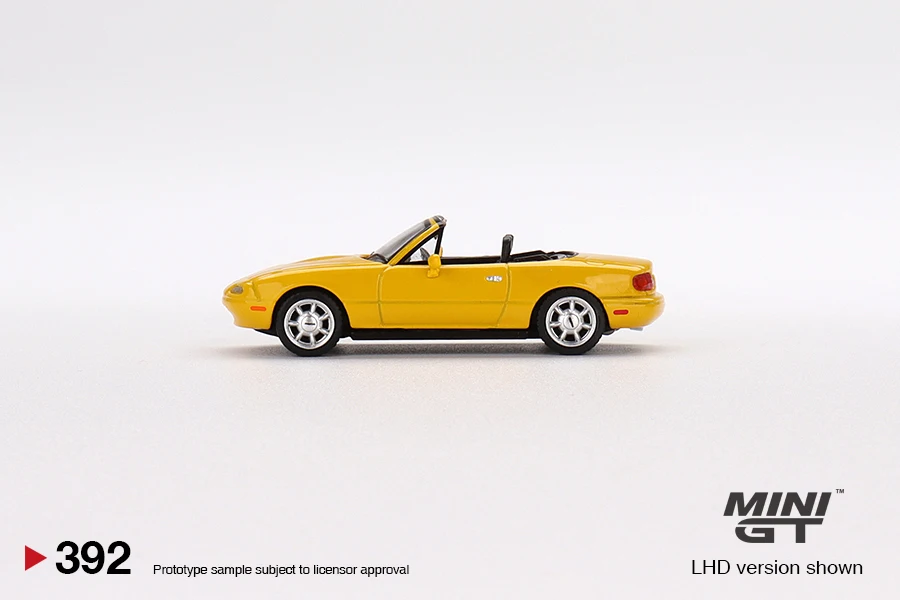 MINI GT 1:64 Eunos Roadster Sunburst /Miata MX-5 (NA) Diecast Model Car