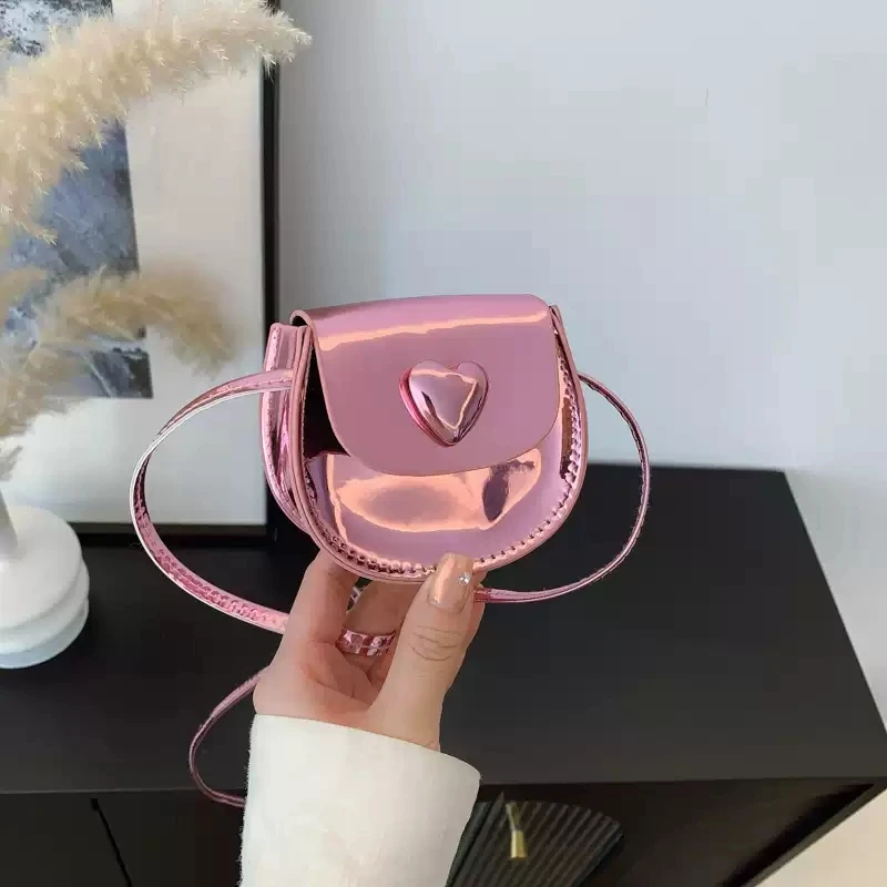Kids Crossbody Bag 2026 New Heart Mirror Surface Small Shoulder Bag Girls Cute Mini Sling Purse for Daily
