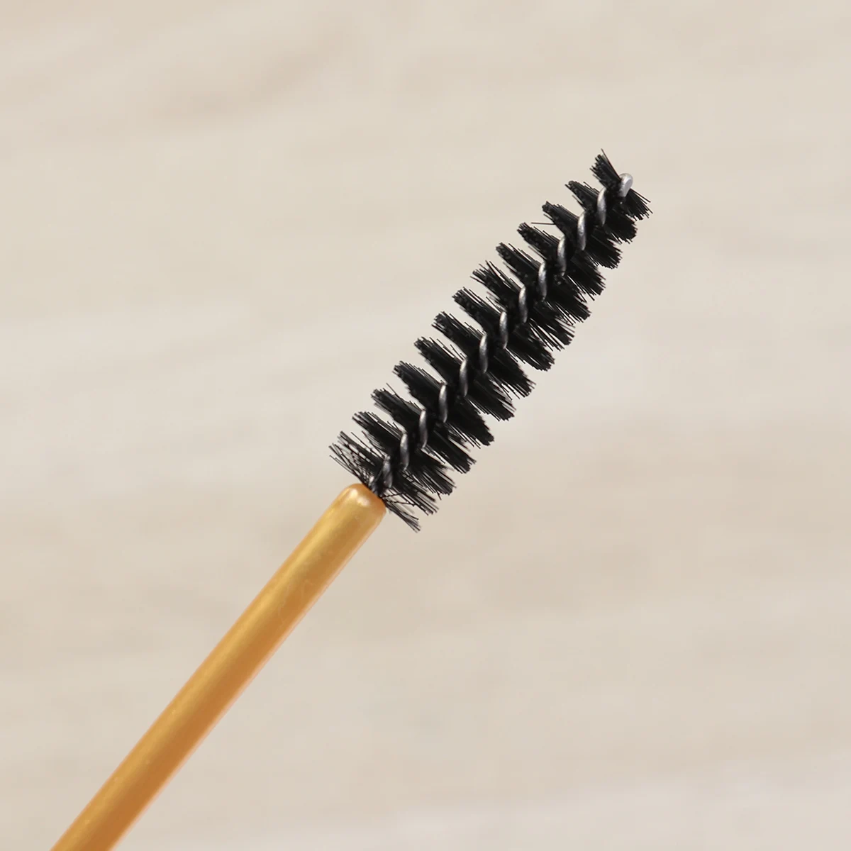 50Pcs Disposable Mascara Wands Eyelash Brushes Dense Spikes for Curling Separating Eyelash Extensions Fake Lashes