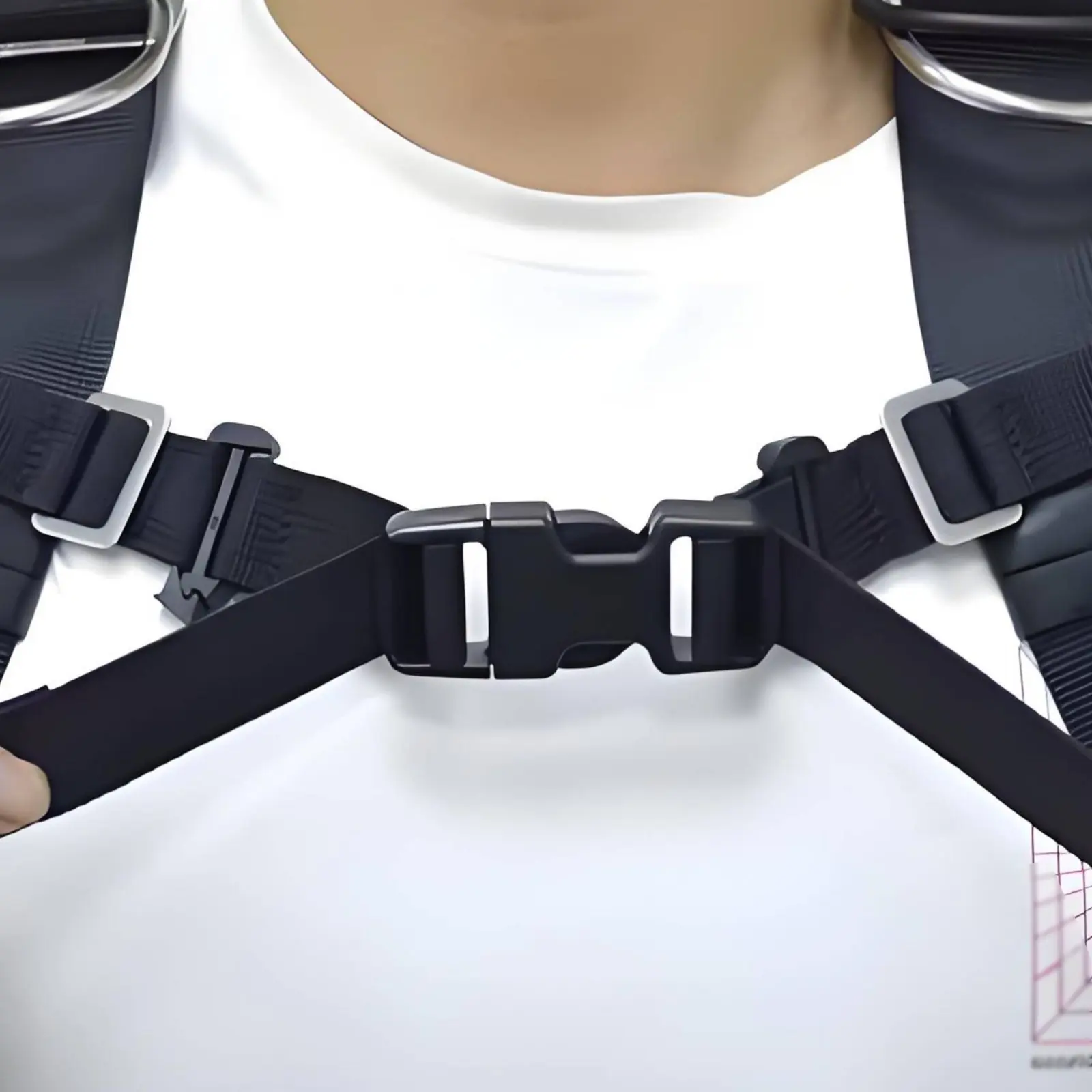 BCD Chest Strap Easy Installation Quick Release Buckle Strap Diving Gear view 3