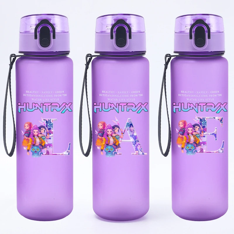 

700 мл K Pop Demon Huntersd бутылки для воды для девочек летняя спортивная бутылка для воды на открытом воздухе Kawaii мультяшная чашка для воды с принтом букв A-Z