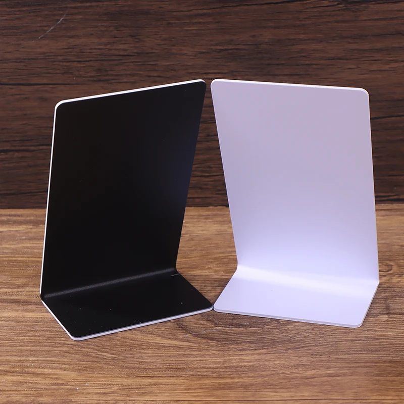 علامات NFC بيضاء/سوداء 13.56 ميجا هرتز - NFC215 Chip 504B تصميم فارغ للوسائط الاجتماعية ومراجعات Google وحوامل العرض بدون تلامس