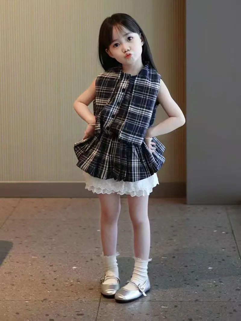 Summer Girls' Clothing Set 2025 New Children's Retro Plaid Flower Bud Dress+White Embroidered Lace Shorts Two-piece Set