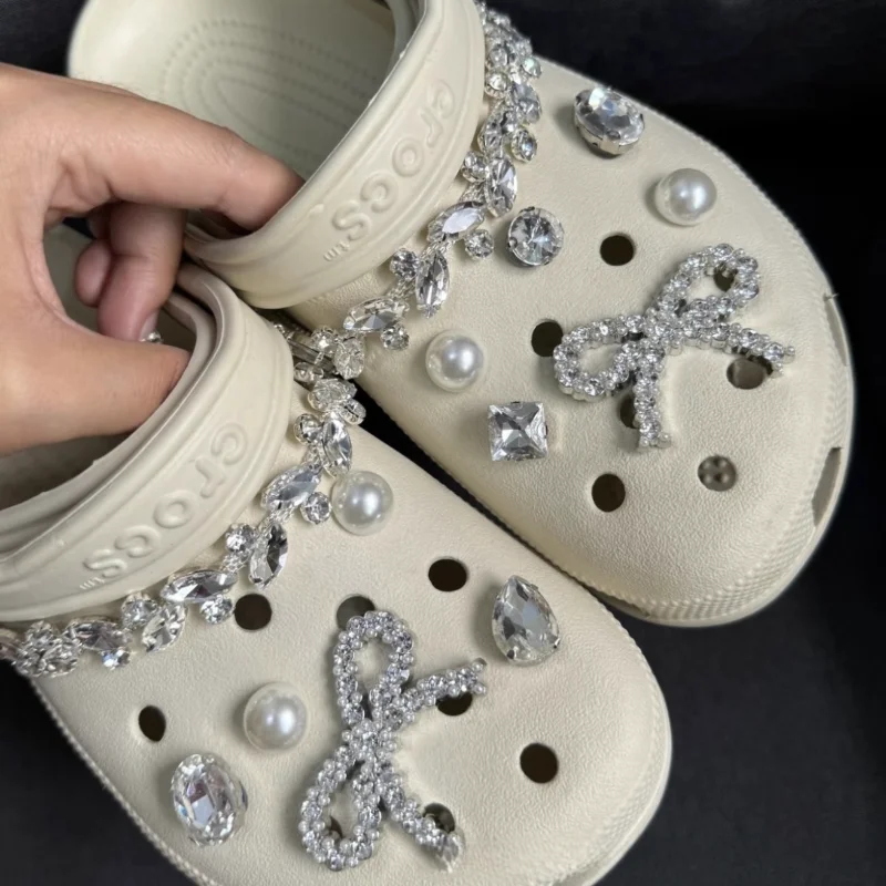 acessorios-diy-para-decoracao-de-sapatos-lacos-de-strass-correntes-de-perolas-e-cristais-para-sandalias-de-jardim-presentes-para-mulheres-e-meninas
