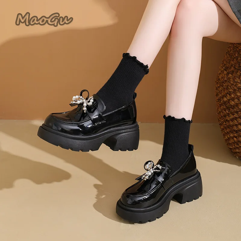 Patent Leather Platform Loafers Pearl Bow Decor Chunky Sole Shoes Retro Casual Footwear Comfortable Slip-On Pumps Fashion Shoes