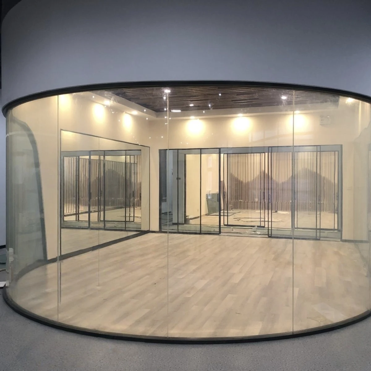Electric Smart Film PDLC Glass Switchable Ultra-transparent Ultra-white States Modern Design 2 Mil Thickness PET Material