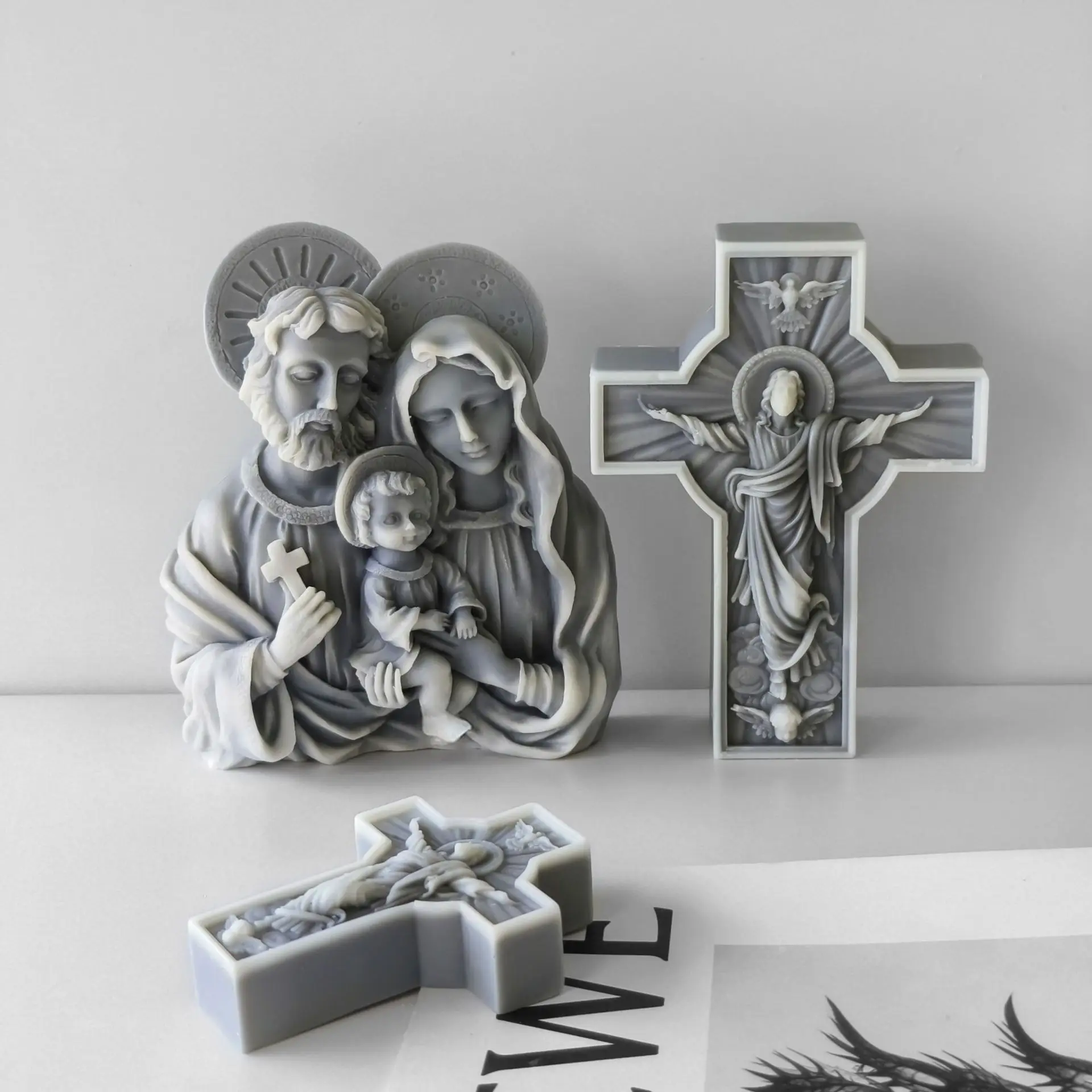 DIY Jesus Cross Portrait Silicone Mold Handmade Aroma Candle Plaster Resin Sculpture Ornament Mold Home Decor Crafts Making