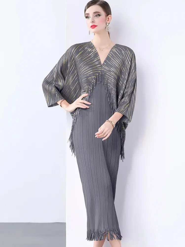 

Tassel Pleated Miyake Maxi Long Dress Fashion Fringed V-Neck Batwing Sleeve Loose Evening Party Dresses for Women 2024 New