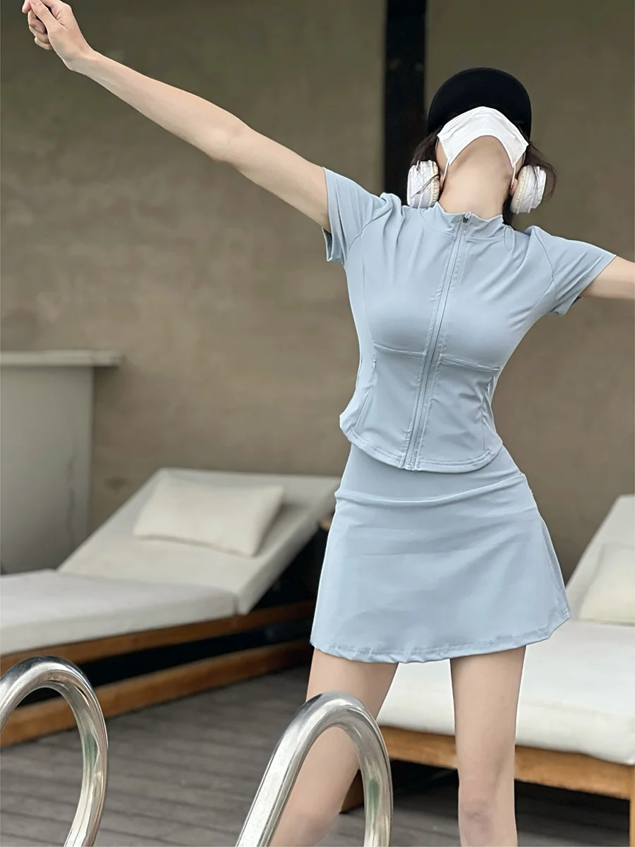 

Повседневный комплект с юбкой с высокой талией: женская летняя футболка с коротким рукавом для защиты от солнца и юбка, дышащий и комфортный комплект