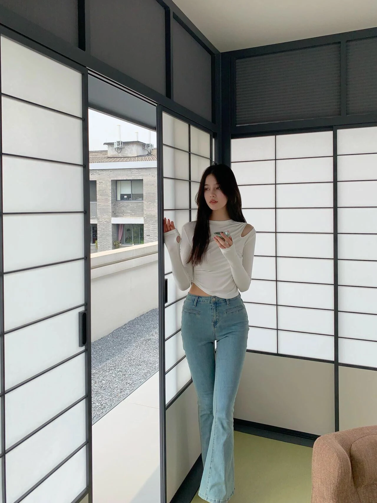 

Slim Fit High Waist Denim Jeans Korean Sle Spring Autumn Light Blue ket Design Flared Ladies Jeans High Elastici