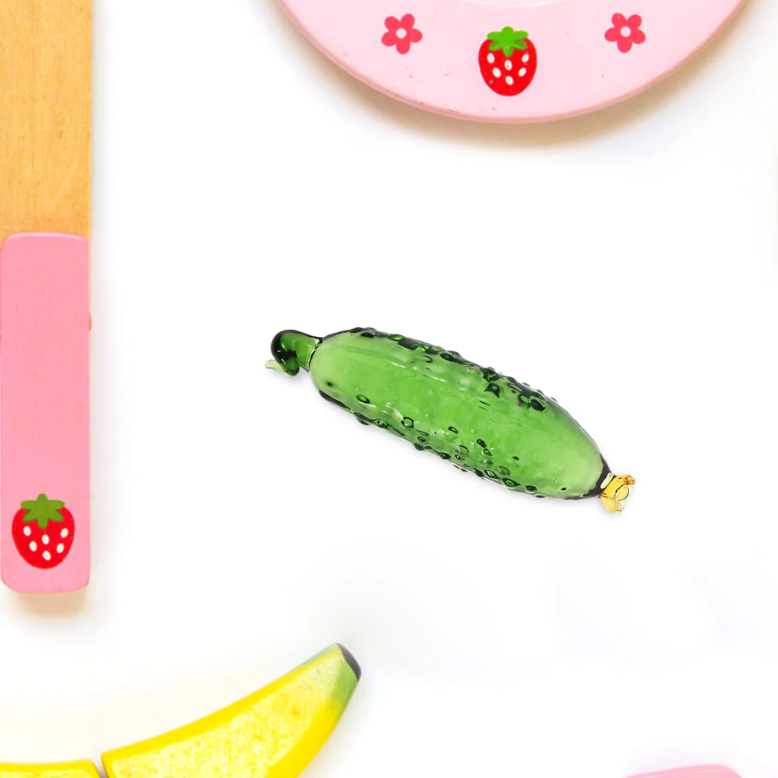 

Glass Cucumber Statue Crystal Yellow Cucumber Elegant Transparent Home Kitchen Tabletop Decorative Accent Glass Ornament
