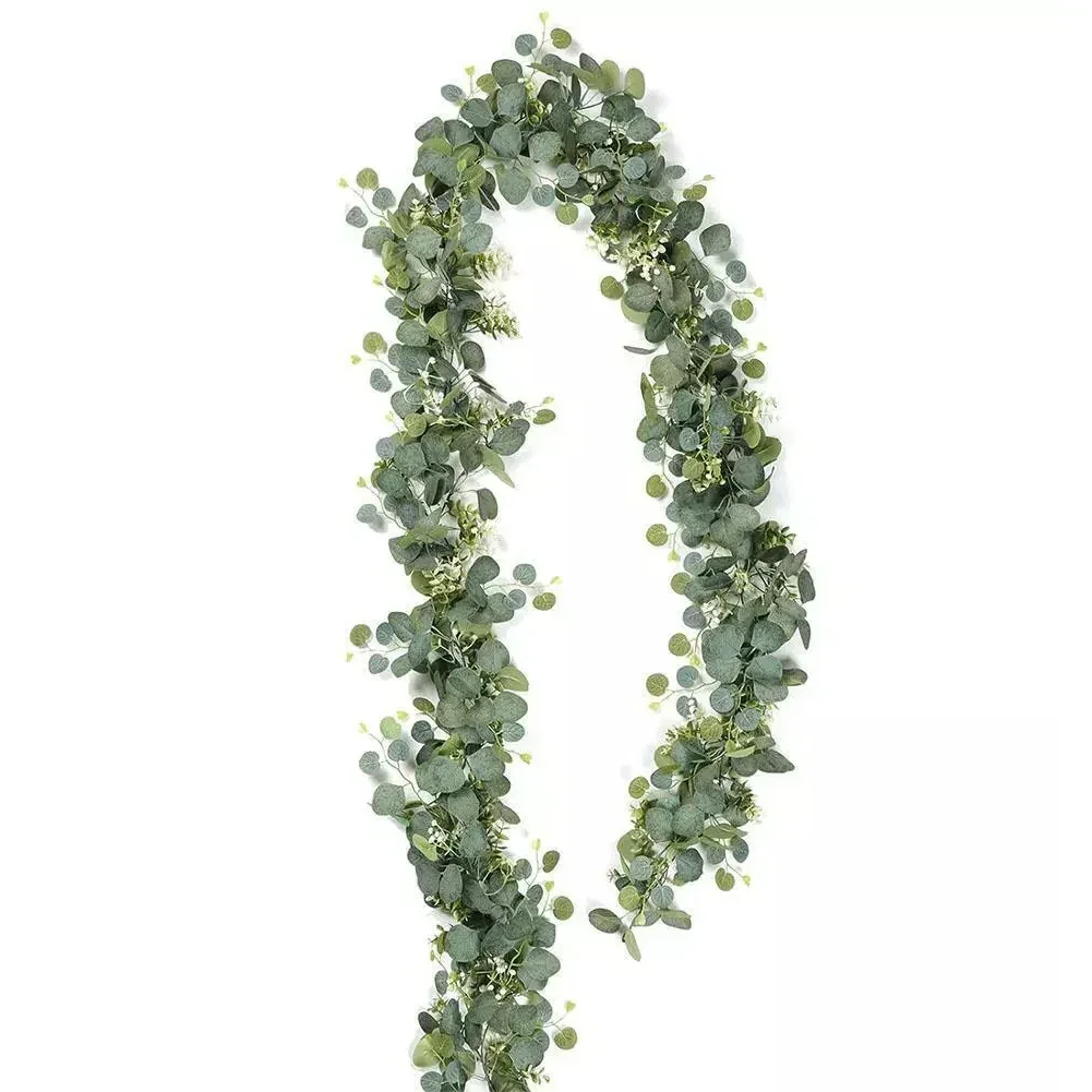 Artificial Greenery Wreath Artificial Eucalyptus Garland Handcrafted Greenery Lifelike Appearance Long-lasting