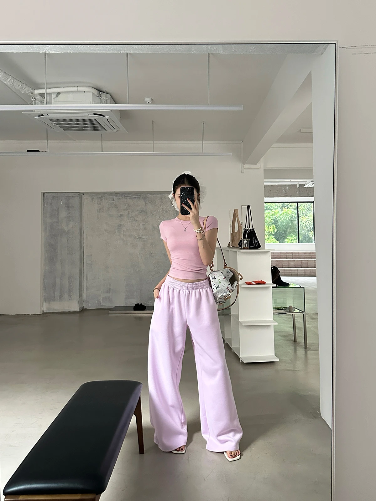 

Новая весенняя вязаная футболка BULENG с коротким рукавом и круглым вырезом, цвета сладкого розового, влагоотводящая, приталенная, для повседневной носки.