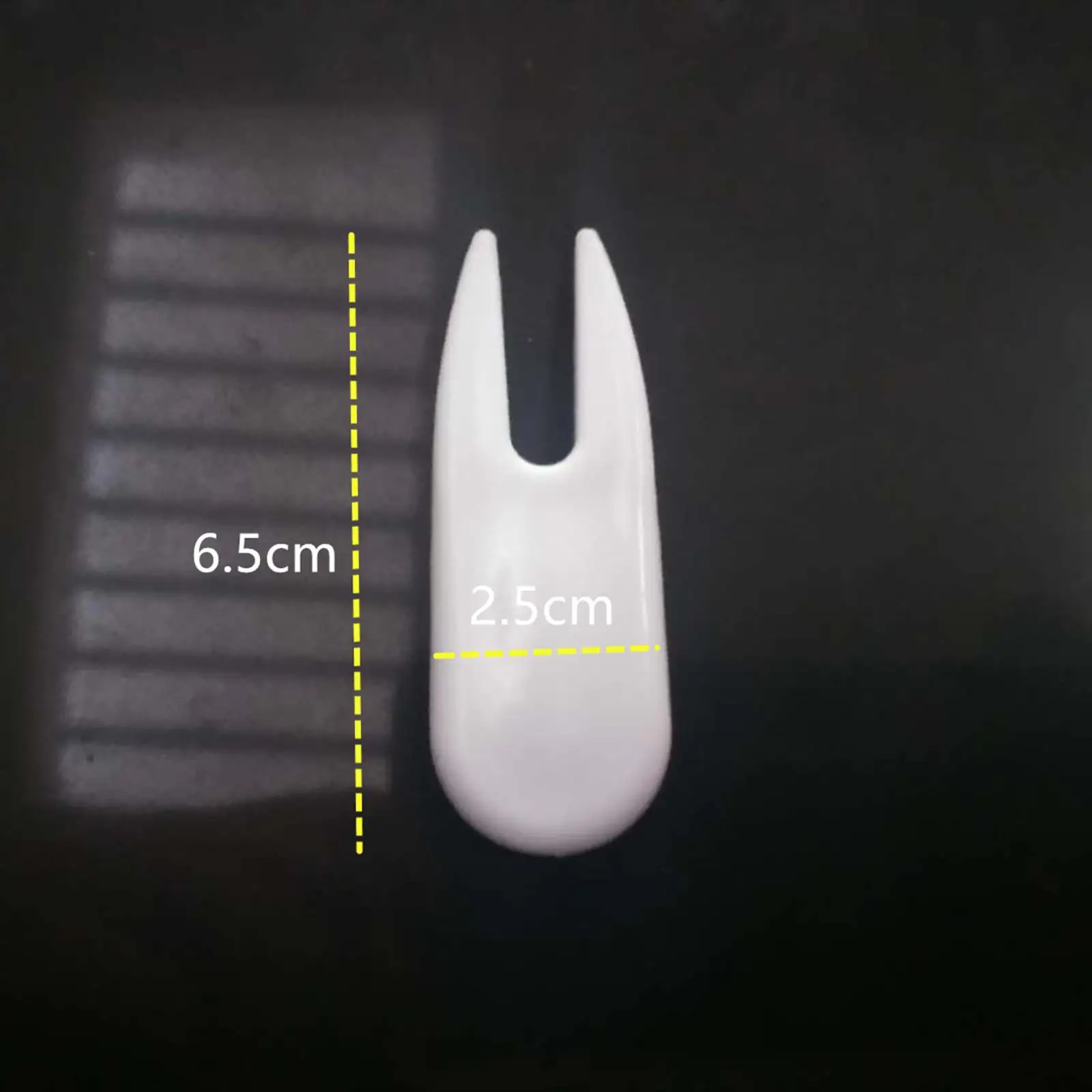 2 Pieces Exercise Ball Plug Pins Short White with Plug Remover Ball Air Stopper for Pilates Fitness Accessory Bouncy Horse