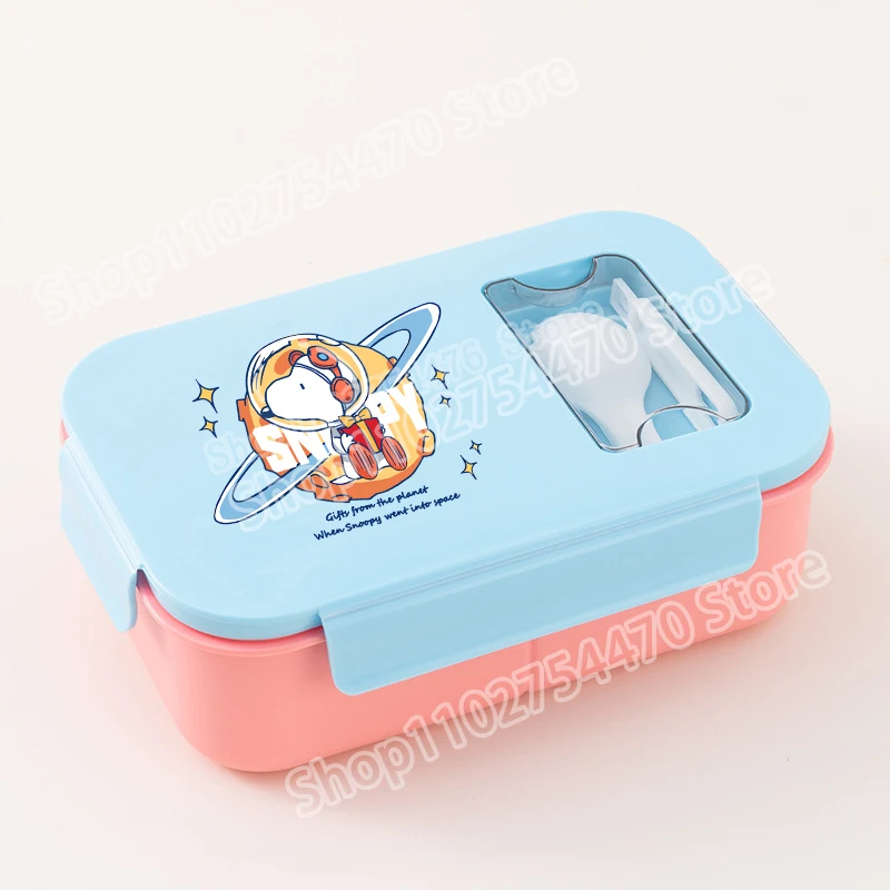 

Snoopys Lunchbox Anime Cartoon Crystal Sticker Lunch Boxs Kawaii Cutlery Carrying Food Insulated Storage Box PP Plastic Lunchbox