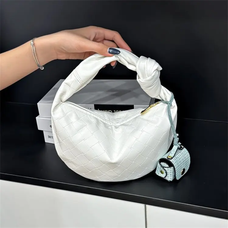 

Новинка 2025 года! Премиум-класса из мягкой кожи для пельменей - сумка в форме полумесяца, женская сумка через плечо/через плечо, высокая - мода и ниша