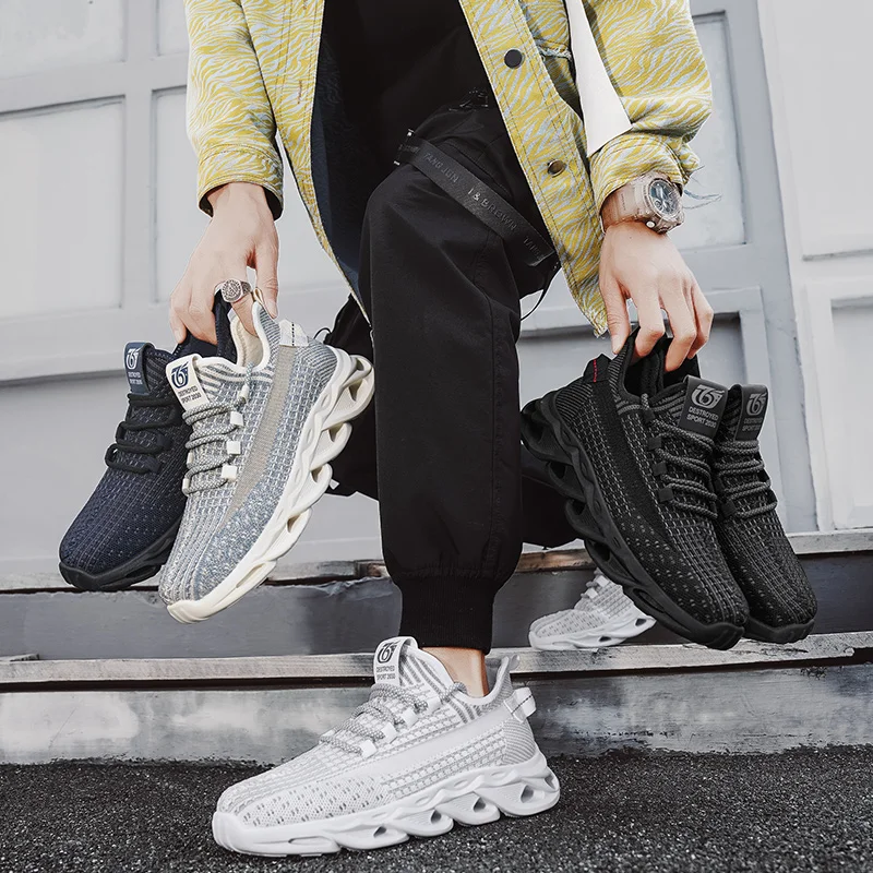 

Men's New Summer Breathable Mesh Lightweight Soft-soled Casual Sports Shoes with A Flying Weave Flat Bottom and Low Top Lacing
