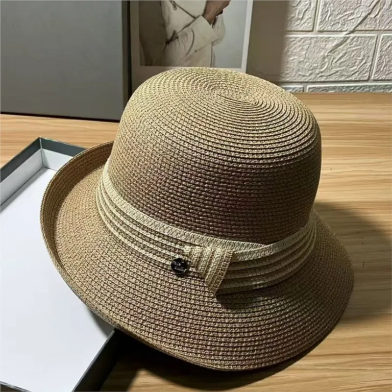 New striped hat child-style outdoor rolled-up