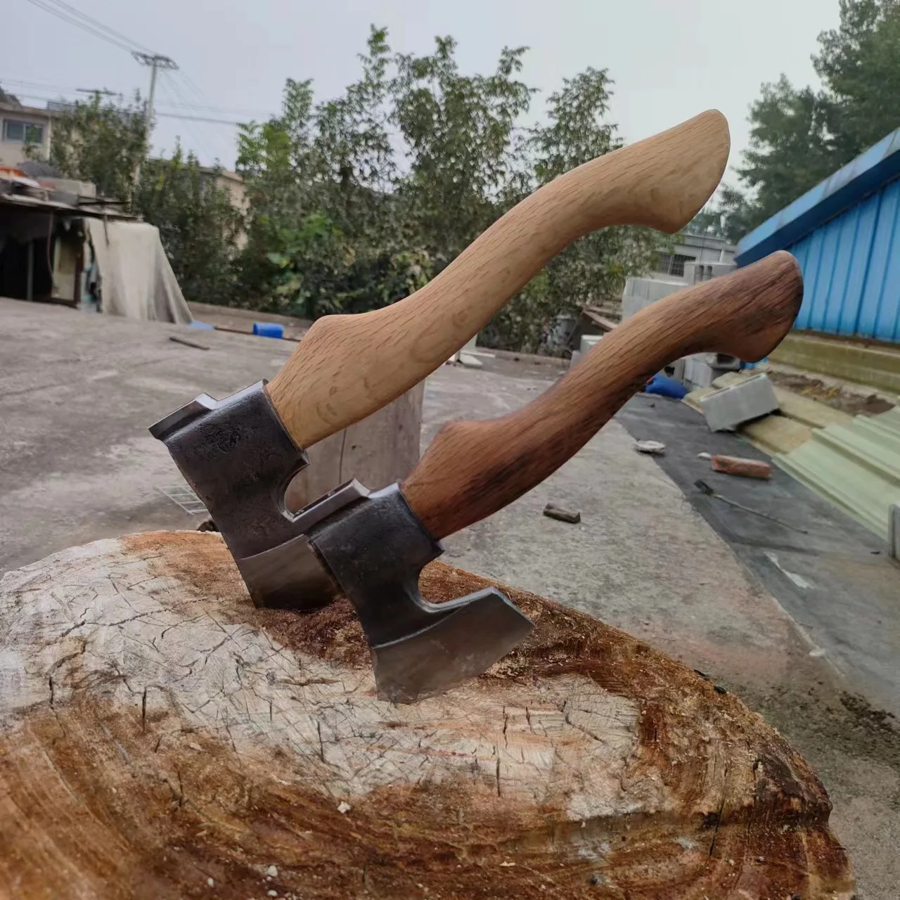 

Manufacturer wholesale multifunctional woodworking axe, logging axe, Russian style battle axe, chopping wood, camping axe, outdo