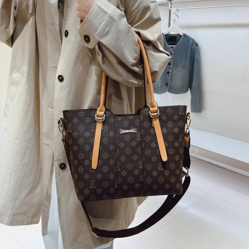 

Premium Women's Tote Bag Crafted From Ravine-Printed Leather Featuring Trendy Cyprus Famous Neat Lightweight Look