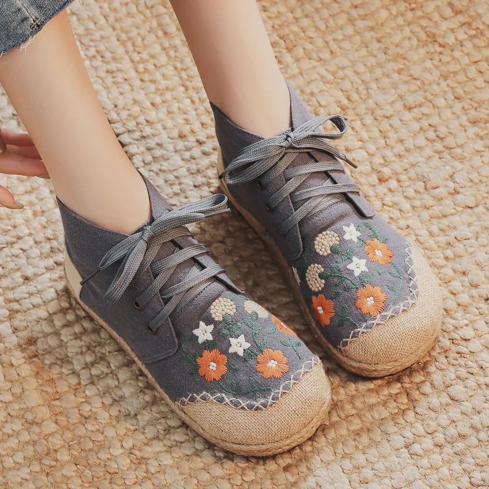 New Embroidered Linen Casual Shoes Simple Versatile Mid-Top Booties Fashion Lace-Up Craft Cloth Shoes Womens Shoes