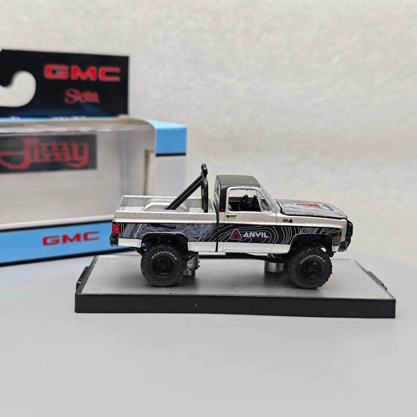 

M2 1:64 1976 GMC TRUCK Simulation Alloy Mini Car Model Hobby of Collecting Toys and Gifts Decoration