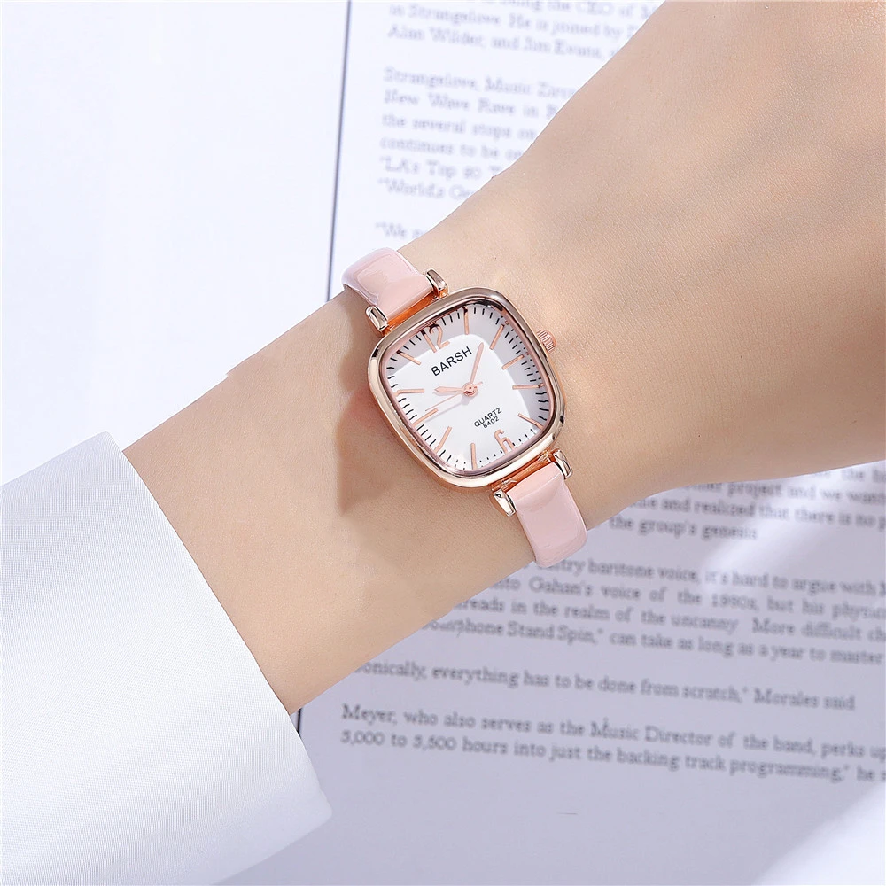 심플한 사다리꼴 다이얼 쿼츠 PU 가죽 여성 캐주얼 시계