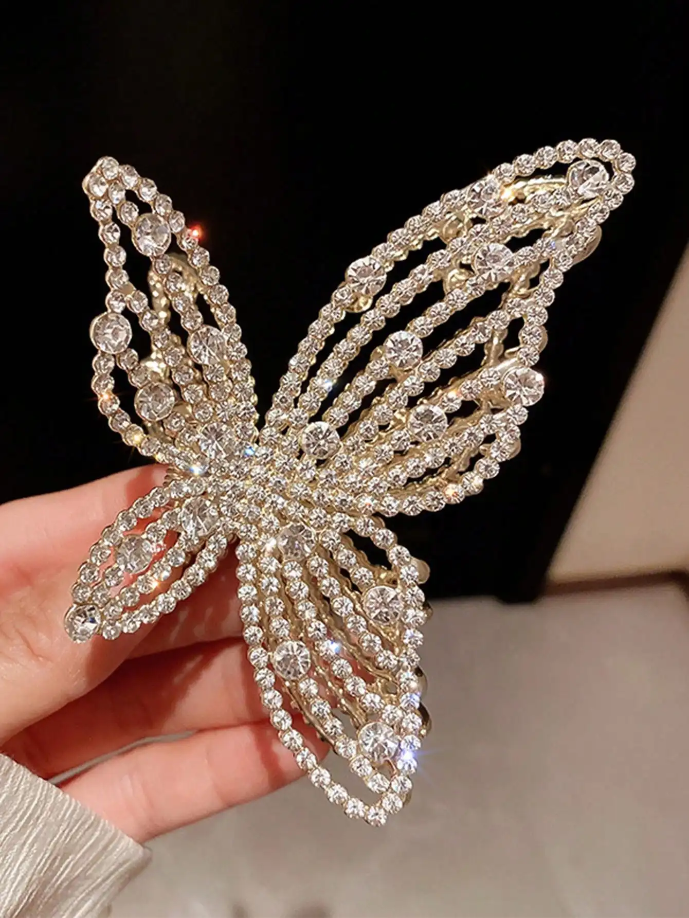 1 шт. модные инкрустированные бриллиантами бабочки с вырезами для волос когти для женщин аксессуары для волос