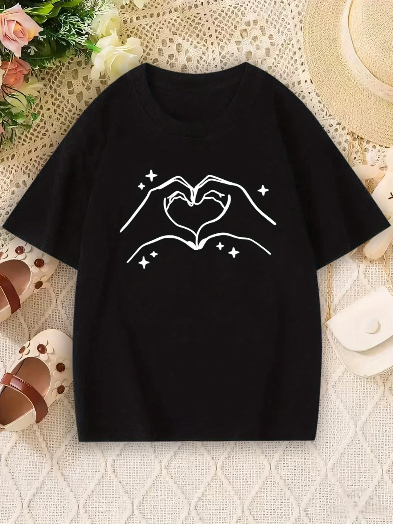 Minimalist Line Hand Heart Star Graphic Short Sleeve Tee For Kids Girls Crew Neck Lightweight Summer Sweet Love Print Children D