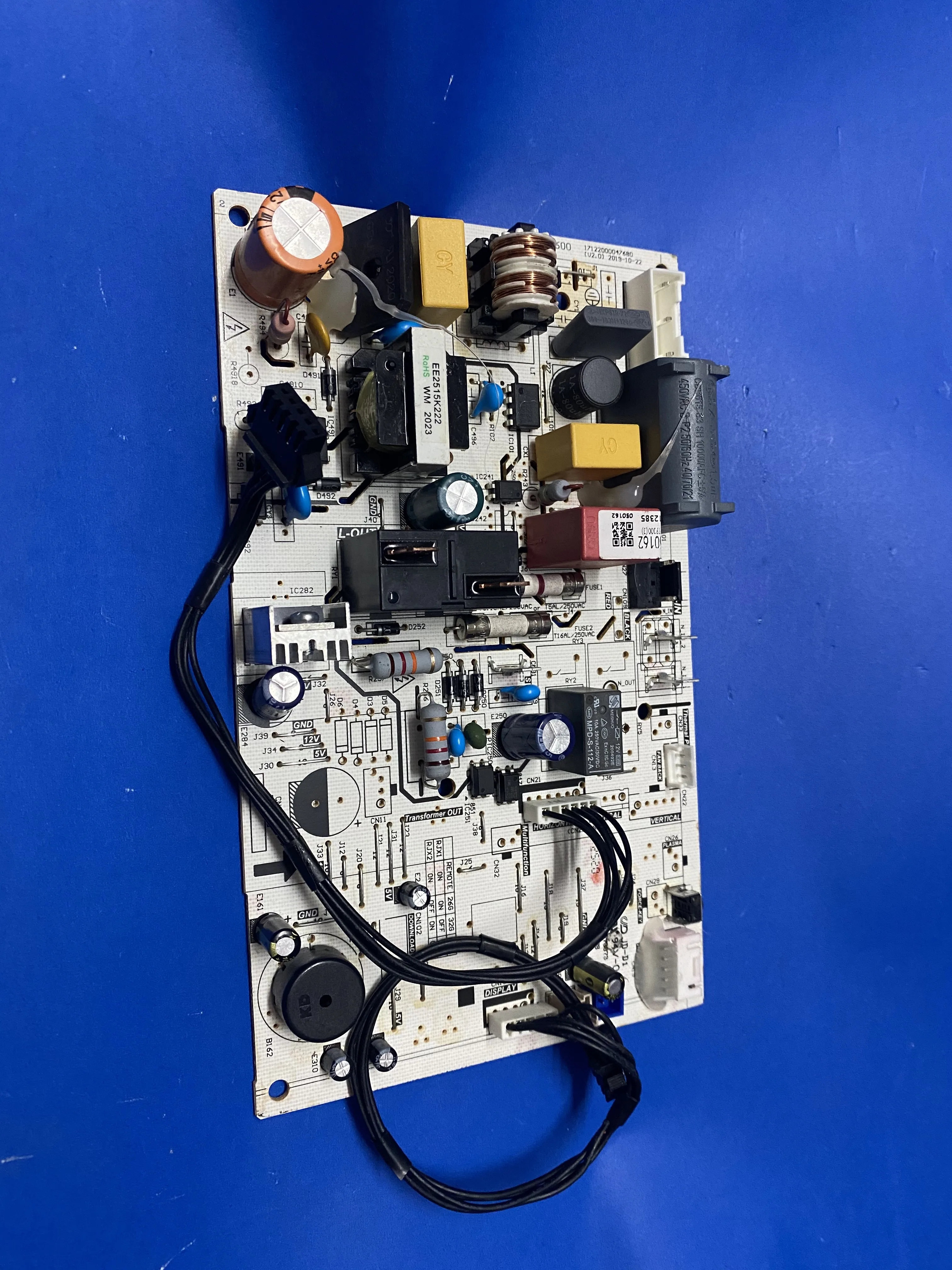 

KFR-26G/BP2DN1Y-AG is suitable for Midea on-hook inverter air conditioner indoor main board control board computer board