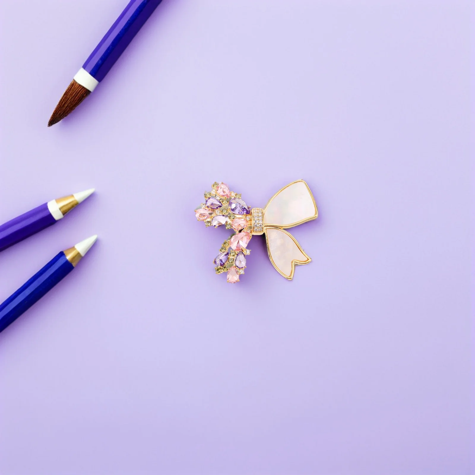 

Crystal Butterfly Brooch Pin Elegant Vintage Rhinestone Crystal Lapel Pin Jewelry for Wedding Party Dress Suit Accessory