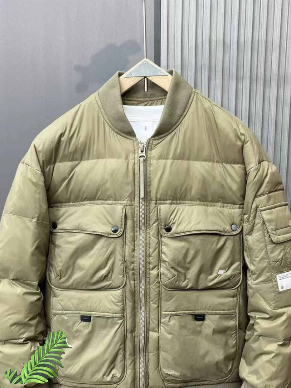 

Новая мужская зимняя куртка 2024 года: приталенная, с воротником-стойкой, из хлопка, теплая, модная, универсальная, простая, стильная, молодежная.