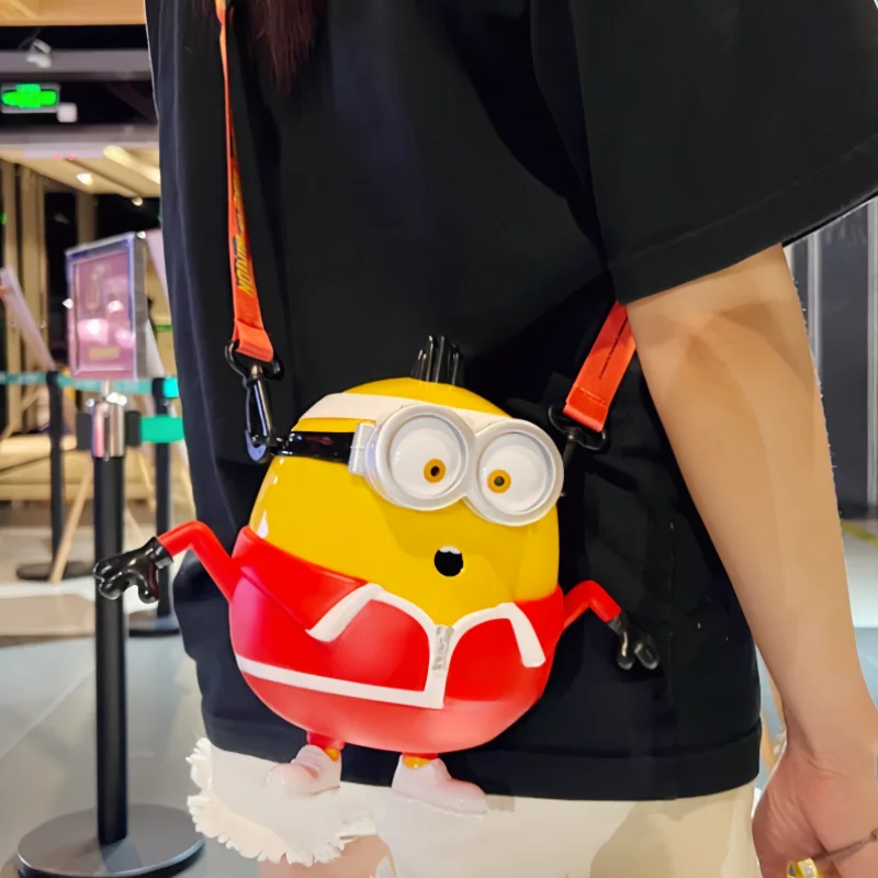 2024 Hot Minions Popcorn Bucket Shoulder Bag Modeling Cup Big Eyes Otto Bike Movie Exclusive Cinema Collection Prezenty urodzinowe