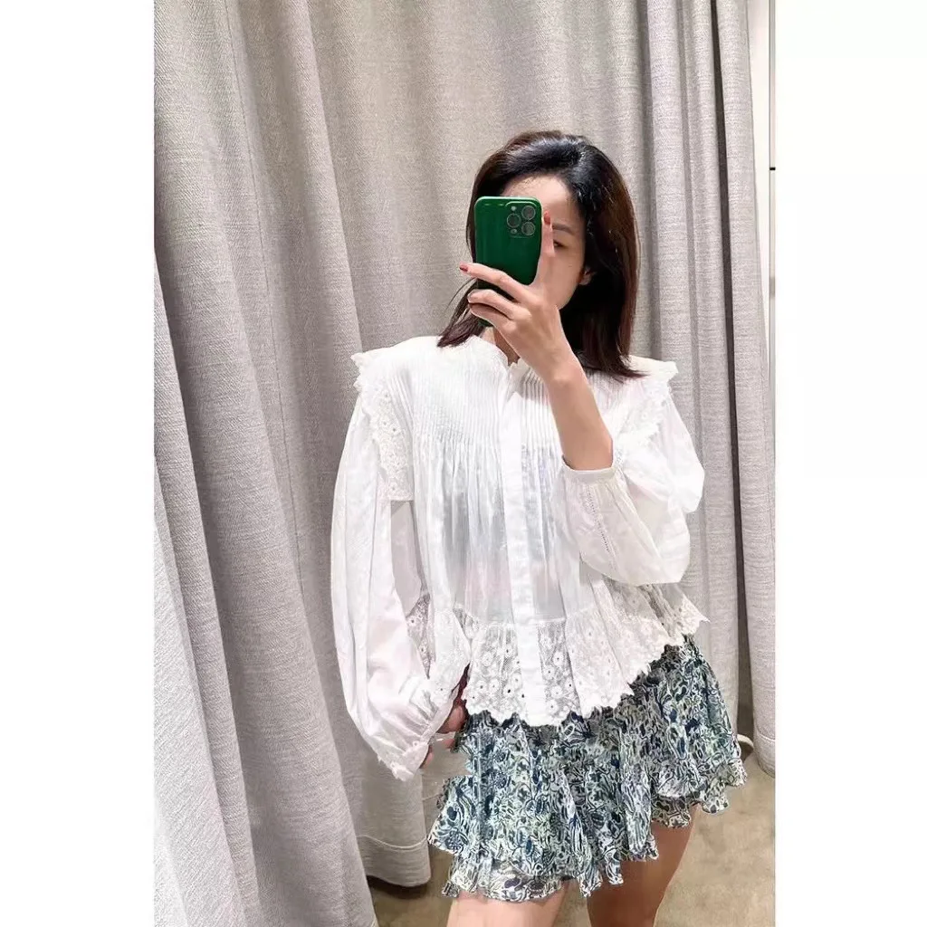 

Ele Lace Trim Splicing round Ne Silk Cotton Lantern Sve Cover up irt Autumn New Arrival Women's Faion Blouse