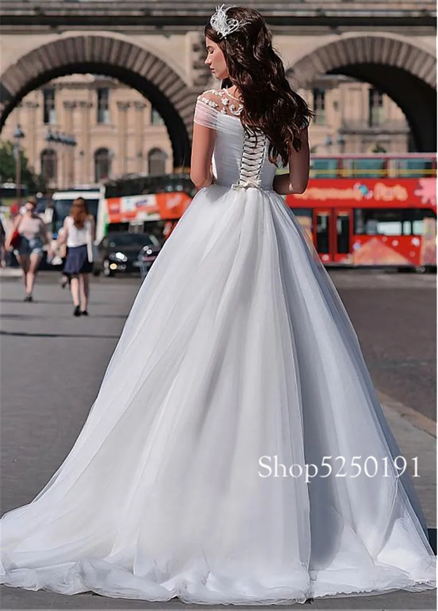 Wonderful Tulle A-line Wedding Dresses Ruched Tulle Short Sleeves Bridal Dress Lace Up Back  vestido de novia princesa