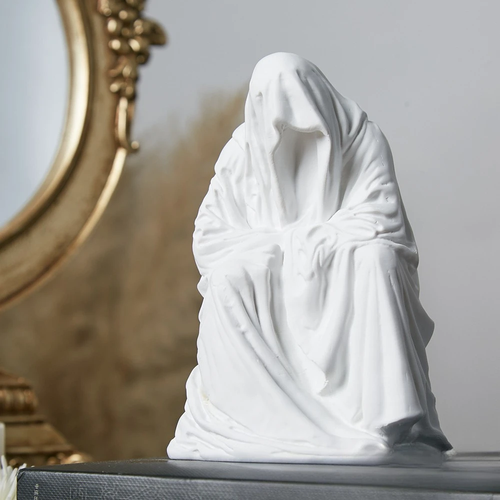 

Mysterious Robe Man Plaster Statue Desk Decoration Creative Figures Artwork Ornaments Characters Sculpture Room Aesthetic Decor