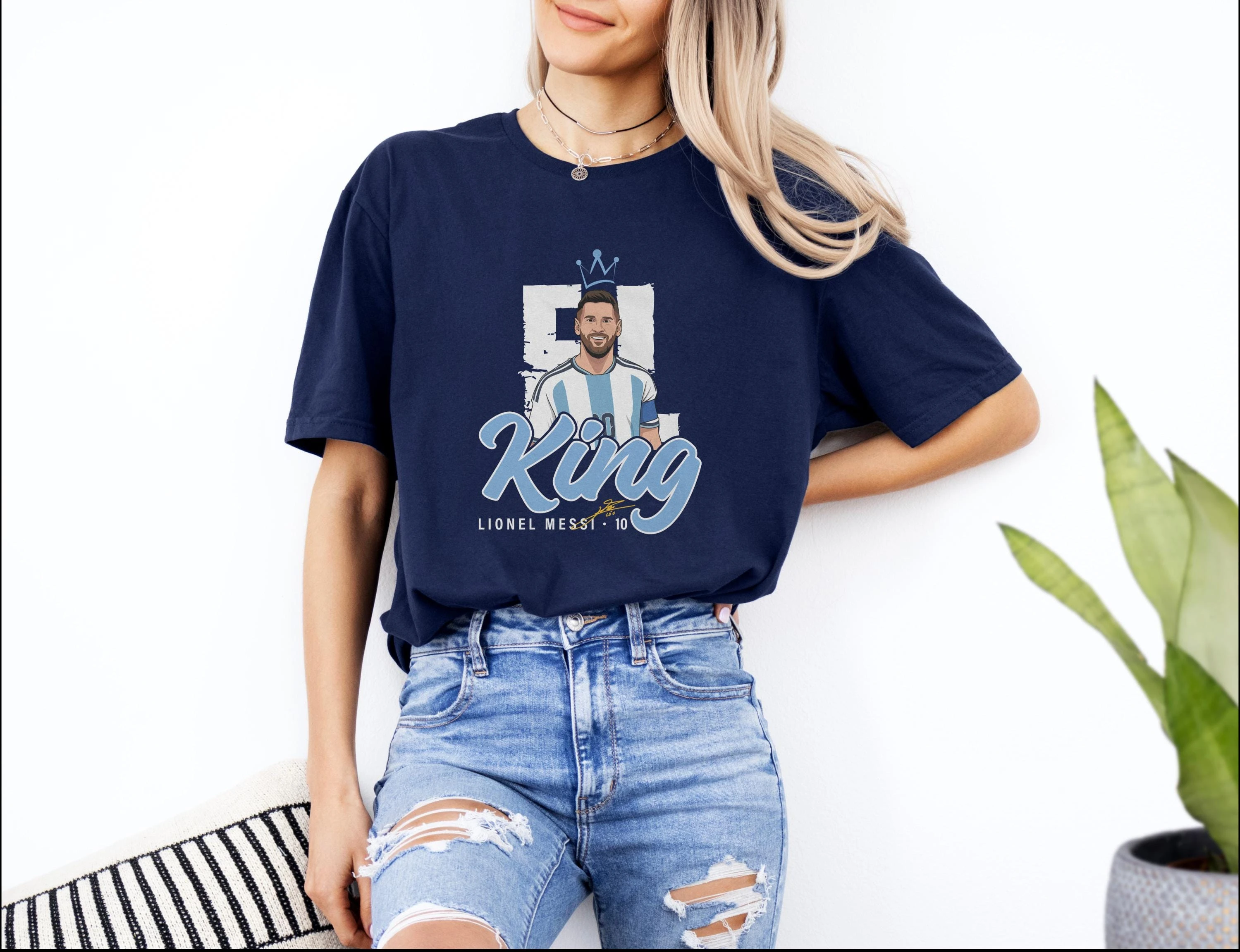 King Lionel Messi Crown Signature Graphic T-Shirt Argentina Football Star Cotton Short Sleeve Sports Fan Casual Supporter Top