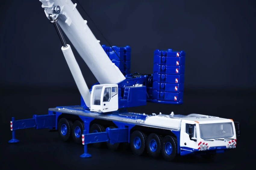 Collectible Toy Model IMC 1:87 Scale TADANO AC 7.450-1 Mobile Crane Vehicles Engineering Machinery Diecast Toy Model 80-1024