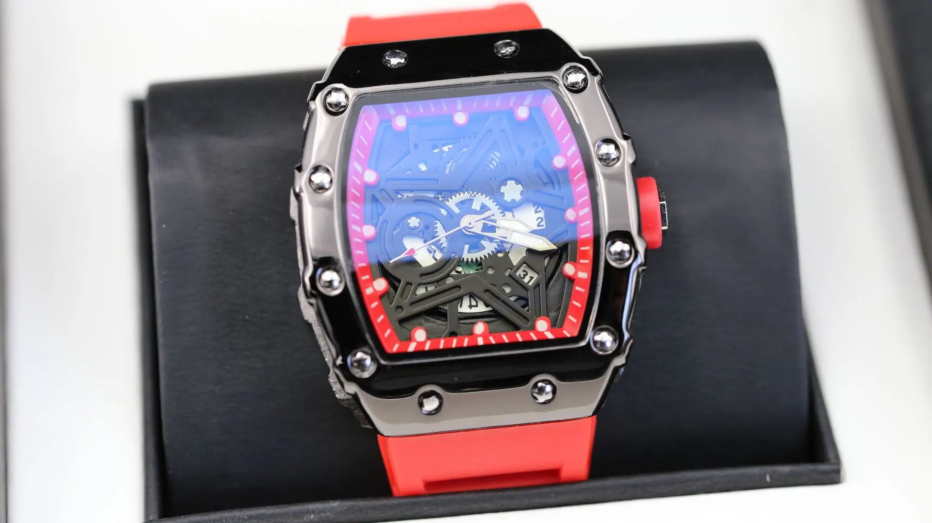 Men\'s Watch Leisure Sports Fashion Waterproof Bucket Watch Men\'s Quartz Watch Gift Reloj L144