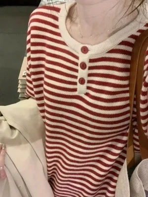 韓国デザインセンセーションカラーブロストライプラウンドネニットウェアレディース秋冬新作ルーズトップカレッジスレセーター