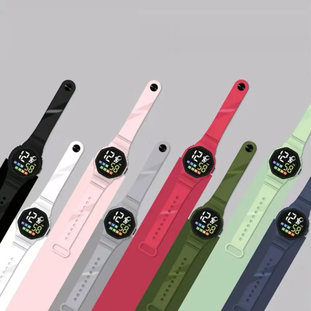 고품질 다기능 시계 스포츠 시계 방수 캐주얼 전자 시계 어린이를위한 간단한 우주 비행사 디지털 시계