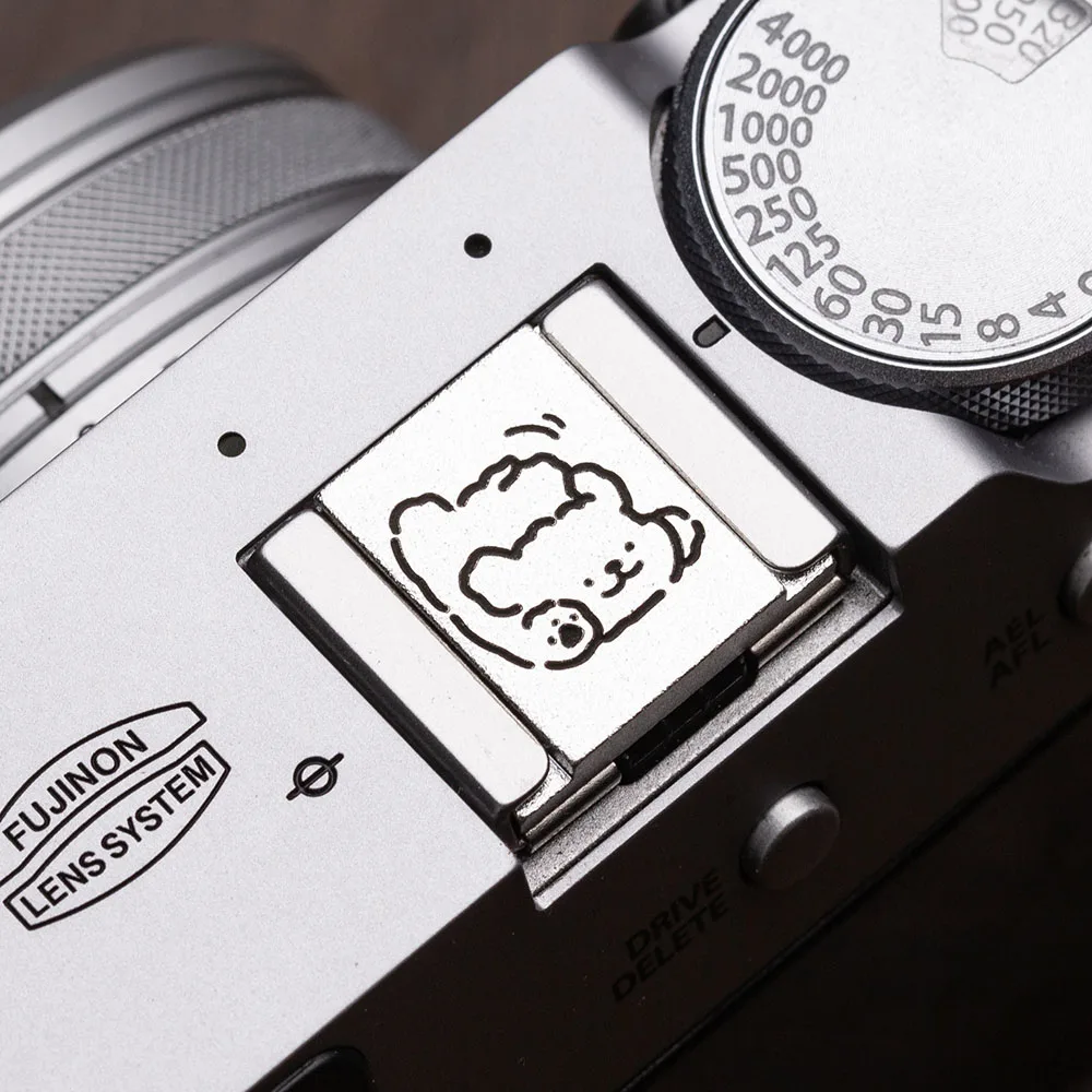 

Camera Metal Hot Shoe Cover Protective Cap For Sony A6700 Nikon Z5 Canon 5D3 Fujifilm XH1 XH2 Leice Q Lumix M10