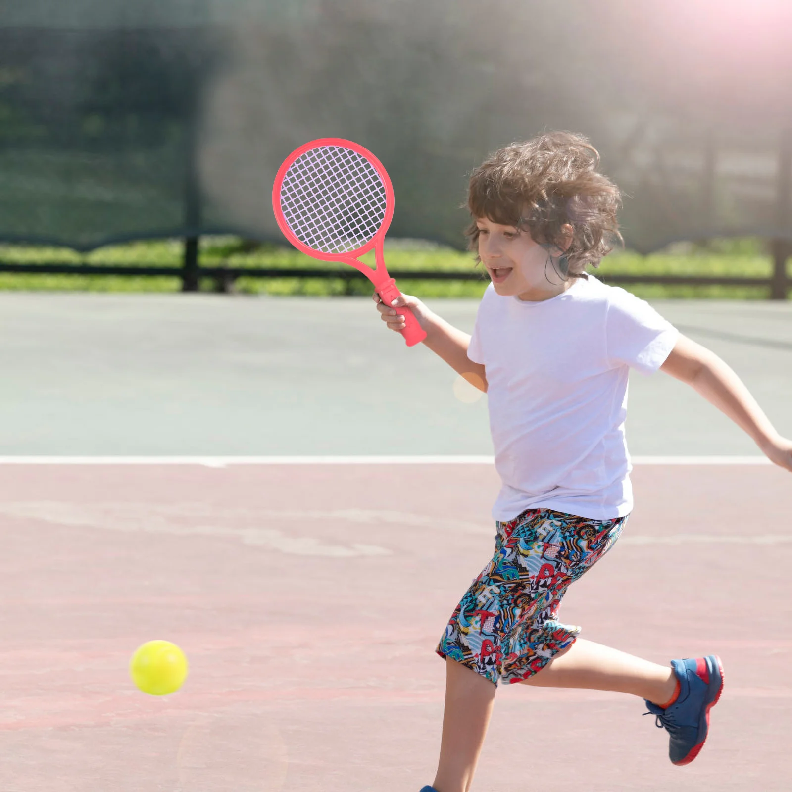 1 paar kindertennisracket kinderen plastic badmintonrackets spel rekwisieten voor kleuterschool basisschool (maat S willekeurige kleur