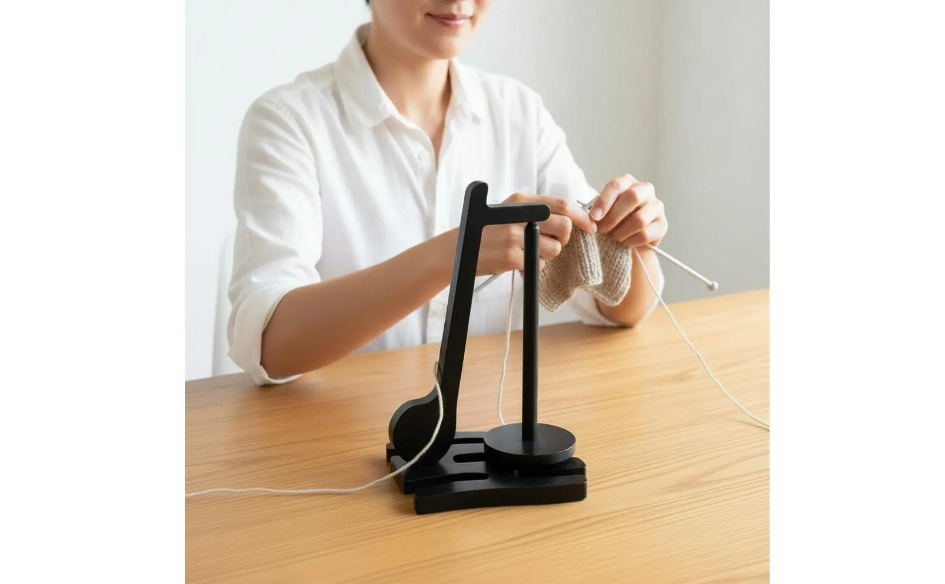 Wooden Yarn Holder 360° Rotation Rotating Yarn Spindle Sewing and Knitting Accessory Easy Assembly for Crocheters, Craft Room Wooden Yarn Holder 360° Rotation Rotating Yarn Spindle Sewing and Knitting Accessory Easy Assembly for Crocheters, Craft Room