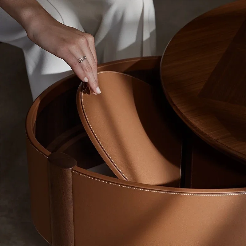 خشب الجوز الصلب الإيطالي البسيط من خشب الجوز، تخزين دوار من الجلد، e dge ta ble، قهوة تا ble