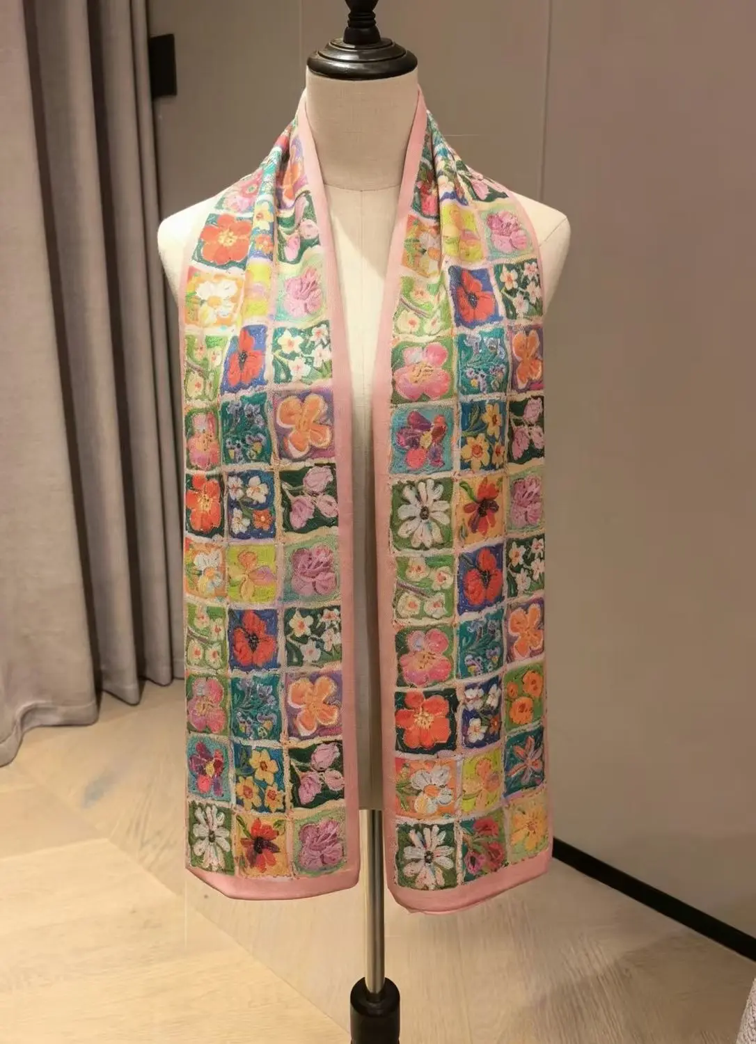 2026 Blumenmuster Langer Seidenschal für Damen, Haarschals, Seidensatin-Halstuch für Frauen, 15*145CM, Stirnbänder, bedrucktes Taschenband, Damen – Detail 5